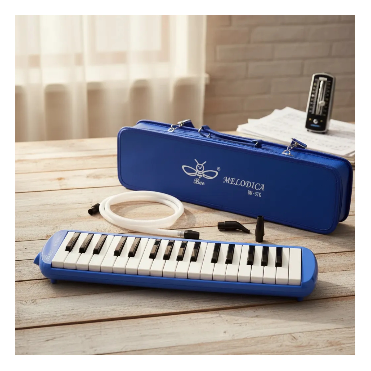 69395_4-1.jpg Melódica Piano Bee 37 Notas – Pianica con Estuche y Manguera Color Azul - Imagen 1