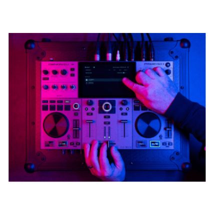 Controlador DJ Denon DJ Prime GO+ Standalone con Batería Recargable, Pantalla Táctil 7" y Wi-Fi - Imagen 12